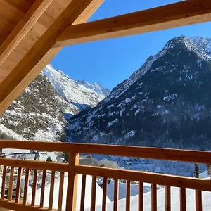 maison-cluaran.hotels-rhonealpes.com/